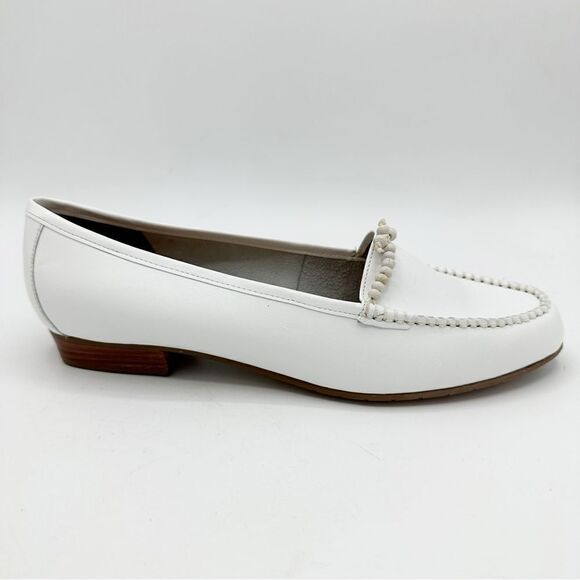 White Leather Unisa Flex Loafer Slip-on Wood Bead Detail Sz 8.5 - Picture 12 of 12